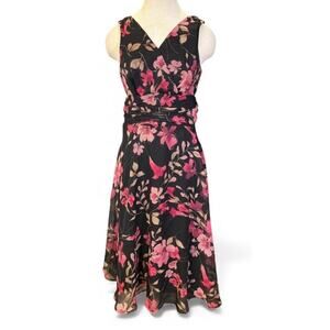 Vtg Retro Style Sleeveless A Line Dress Size 10 Black Dark Floral Sweet Feminine